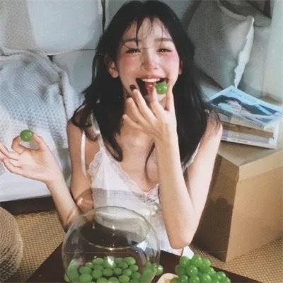 怪异少女神隐